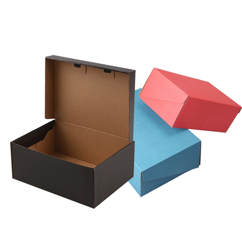 Skokartong i kartong